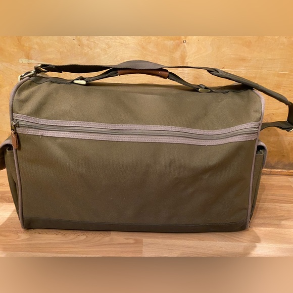 Vintage Eddie Bauer Canvas Duffel. Brass hardware. Leather handle. Beautiful. - Picture 2 of 9